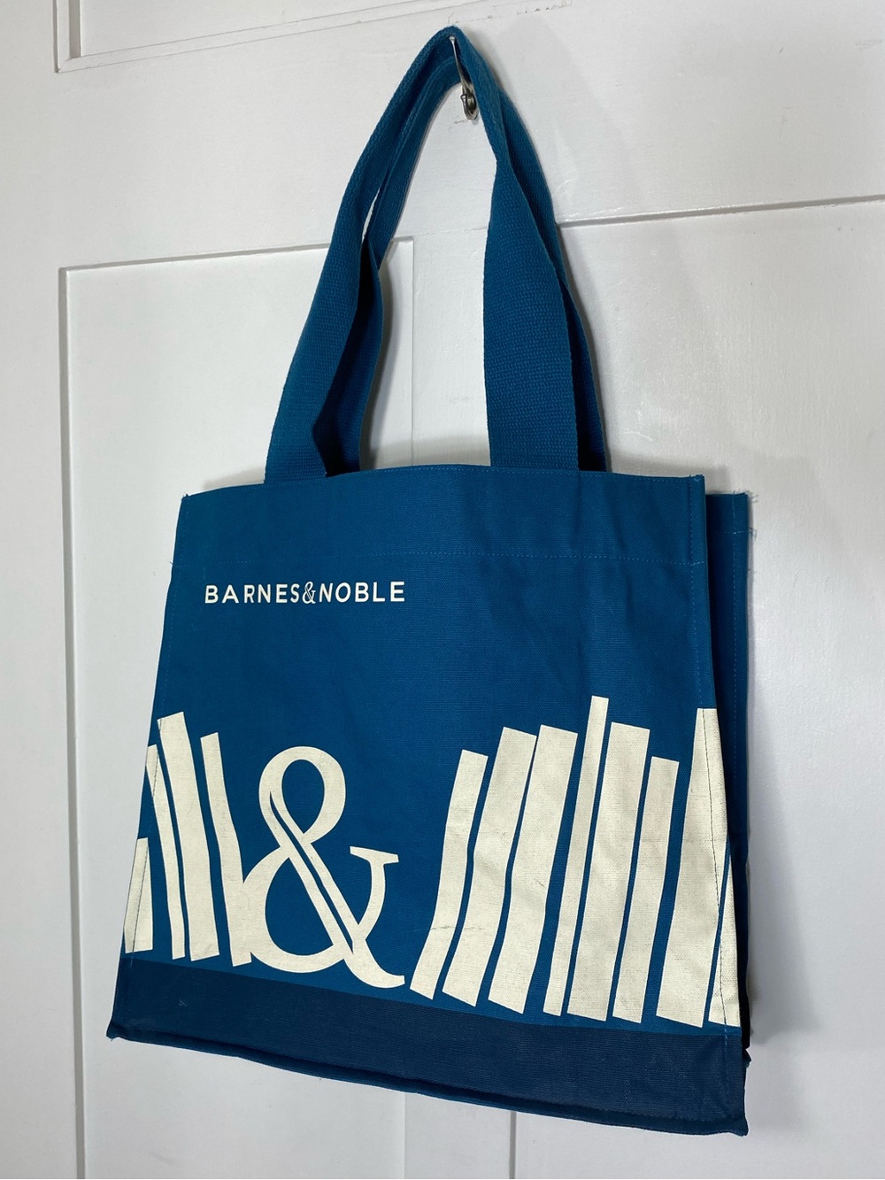 Barnes & Noble Teal Blue Canvas Tote with Cream Book Graphic Design Pockets